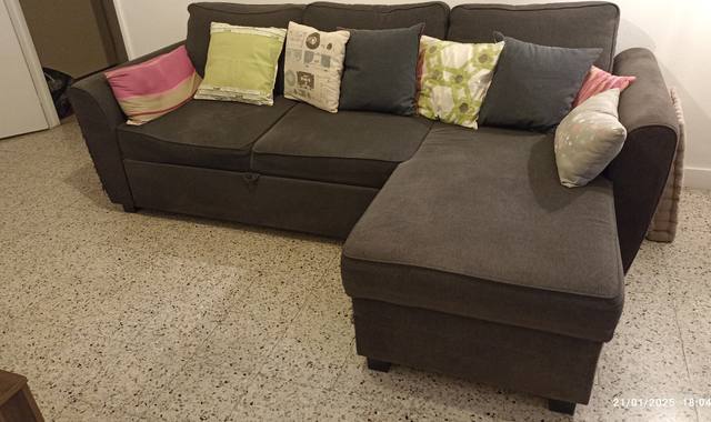 Mobilier canapé avec méridienne avec coffre