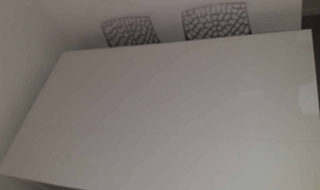 Mobilier table blanche rectangulaire