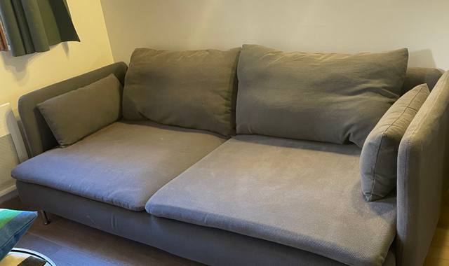 Mobilier canapé 2 places Ikea déhoussable Très bon état