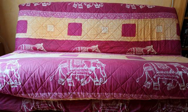 Mobilier un canapé clic-clac