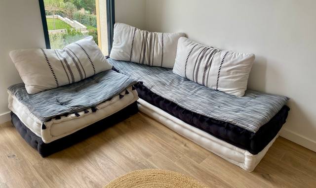 Mobilier 2 banquettes style bohème chic