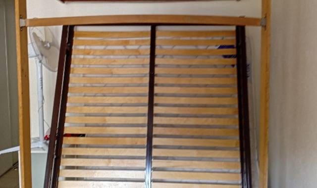 Mobilier lit 2 place en bois avec matelas