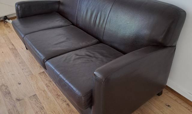 Mobilier canapé en cuir