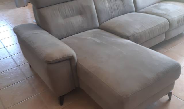 Mobilier canapé d'angle très bonne qualité