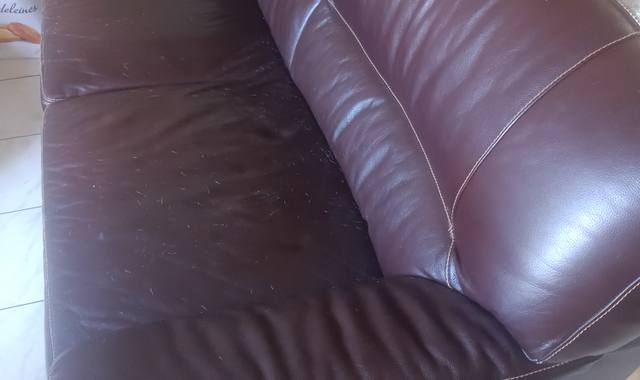 Mobilier canapé marron 3 places