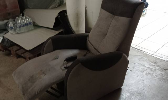 Mobilier fauteuil électrique