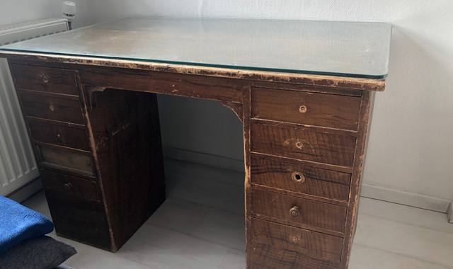 Mobilier bureau en bois ancien avec support en verre