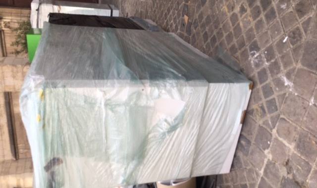 Mobilier stèles/meubles servis une fois - excellent état