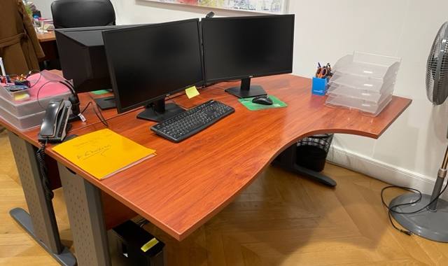 Mobilier Lot de 16 bureaux