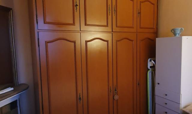 Mobilier armoire penderie 4 portes