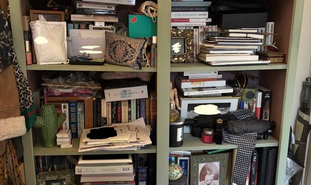 Mobilier bibliothèque bois repeinte