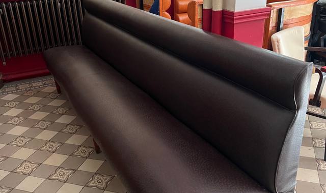 Mobilier banquette bar bistrot