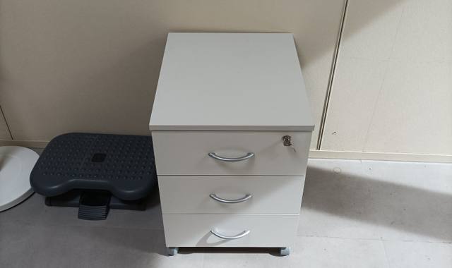 Mobilier uRGENT caisson bureau - RECUPERATION CETTE SEMAINE AVANT VENDREDI