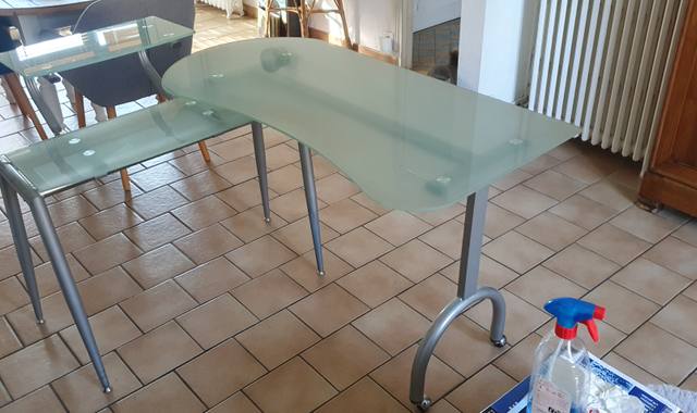 Mobilier bureau en verre pliant