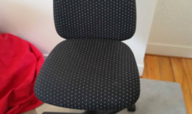 Mobilier chaise roulante à donner