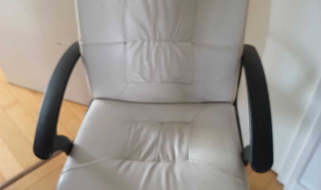Mobilier chaise roulante à donner