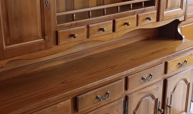 Mobilier salle a manger en merisier massif