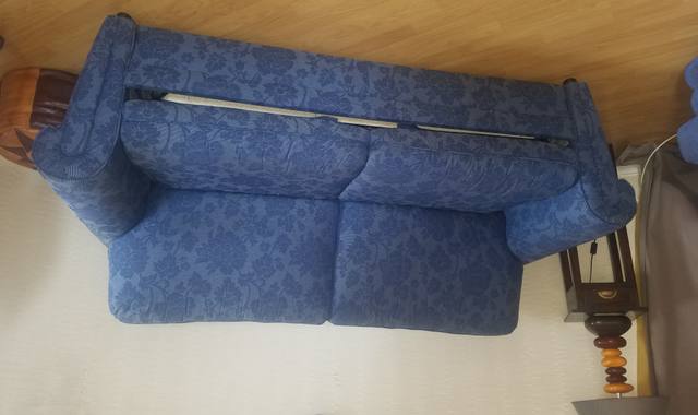 Mobilier canape bleu  convertible