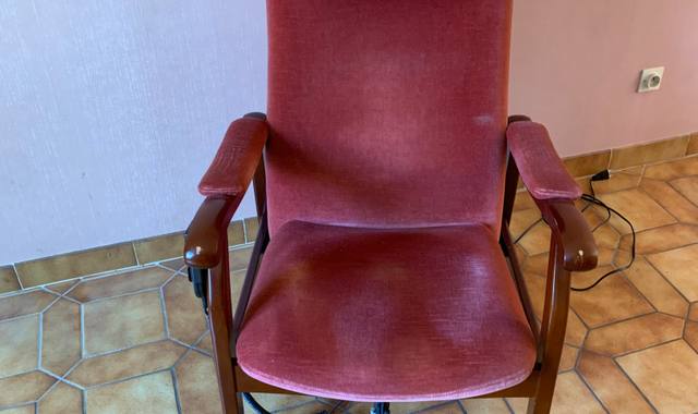 Mobilier fauteuil type Voltaire