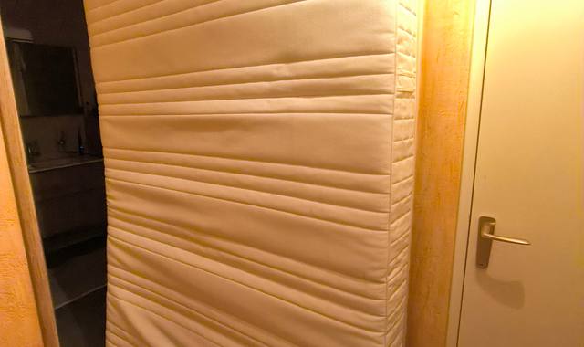Mobilier matelas mousse Ikea 160*190*18