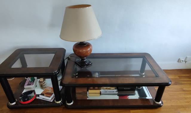 Mobilier 2 tables ronce de noyer et lampe