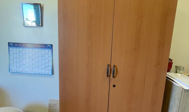 Mobilier super armoire aux belles couleurs