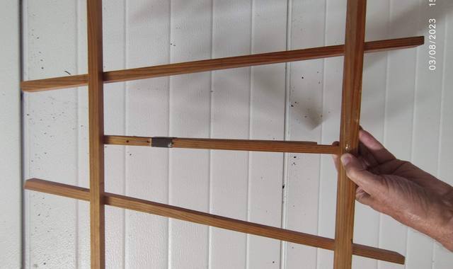 Mobilier chevalet porte-cadres