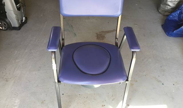 Mobilier chaise garde robe