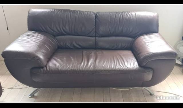 Mobilier canapé cuir veritable