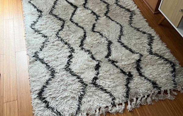 Mobilier beau Tapis motifs géométriques noir et blanc