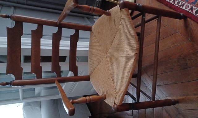 Mobilier deux fauteuils bois et assise en osier