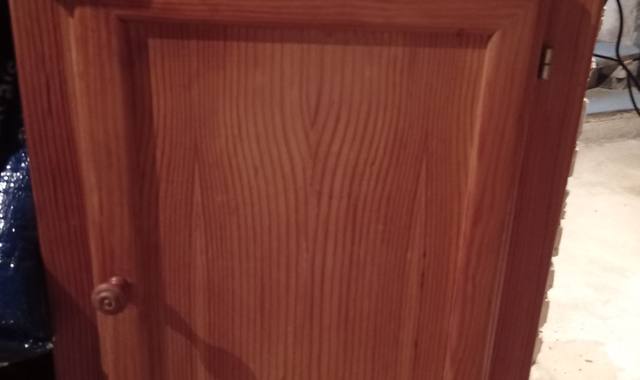 Mobilier petit meuble en pin