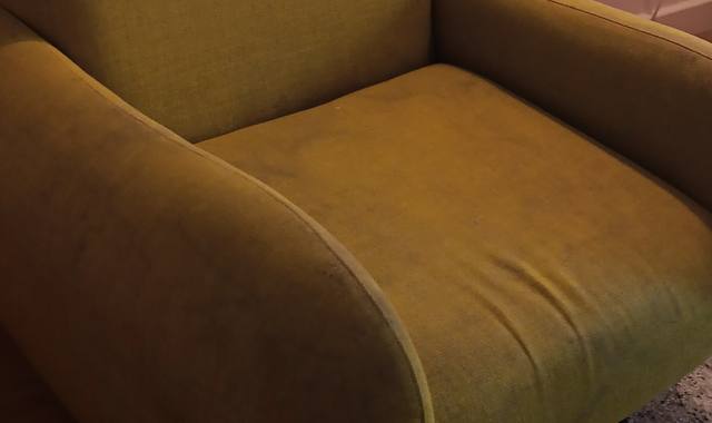 Mobilier fauteuil la Redoute, en bon état mais taché - récupérable