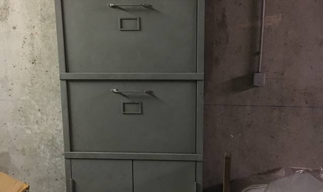 Mobilier meuble industriel