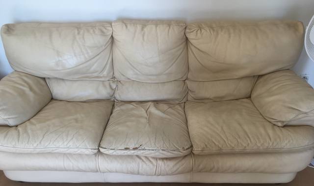 Mobilier canapé cuir beige