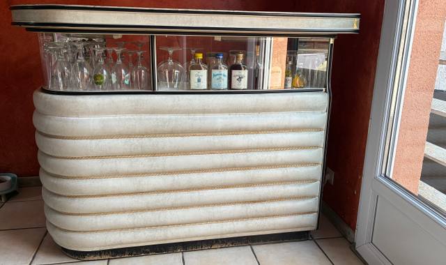 Mobilier bar des années 70