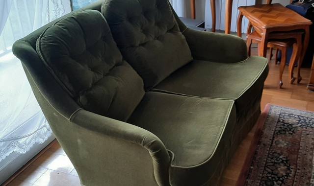 Mobilier canapé 2 places