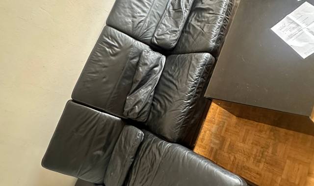 Mobilier canapé en cuir