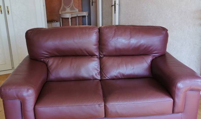 Mobilier canape 3 places cuir bordeaux