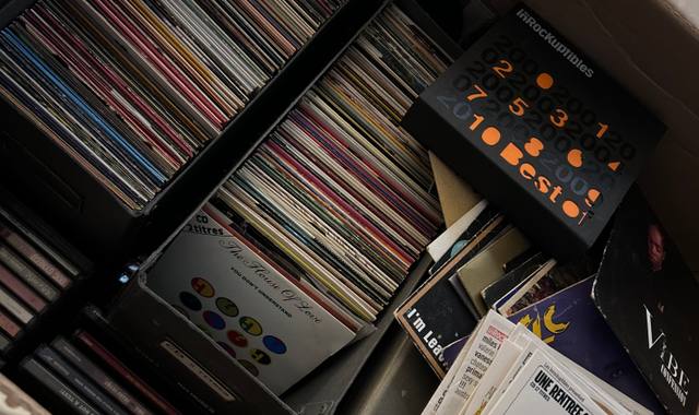 Musique, CD, Vinyle un carton divers CD et CD 2 titres