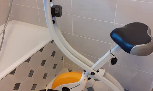 Sport vélo d'appartement