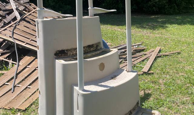 Sport échelle piscine (voir photo)