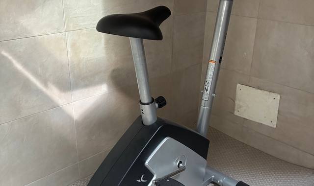 Sport vélo d'appartement, en l'état
