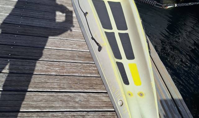 Sport KAYAK BIC rigide à réparer