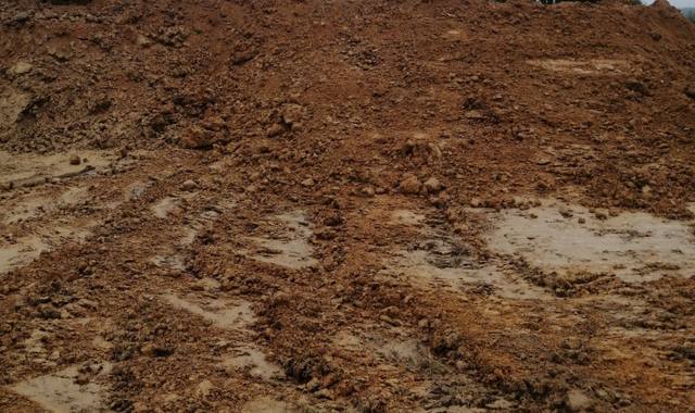 Terre et gravats terre de remblais