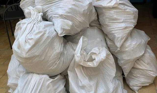 Terre et gravats gravats en sac