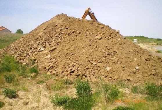 Terre et gravats terre de remblais
