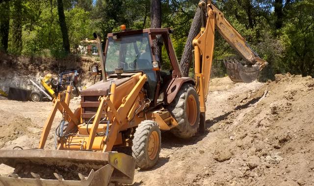 Terre et gravats de terre et remblai.