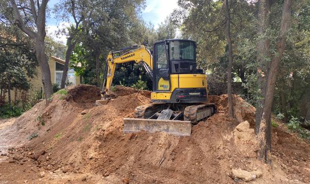 Terre et gravats et livre terre végétale