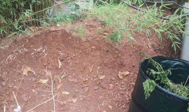 Terre et gravats terre jardin